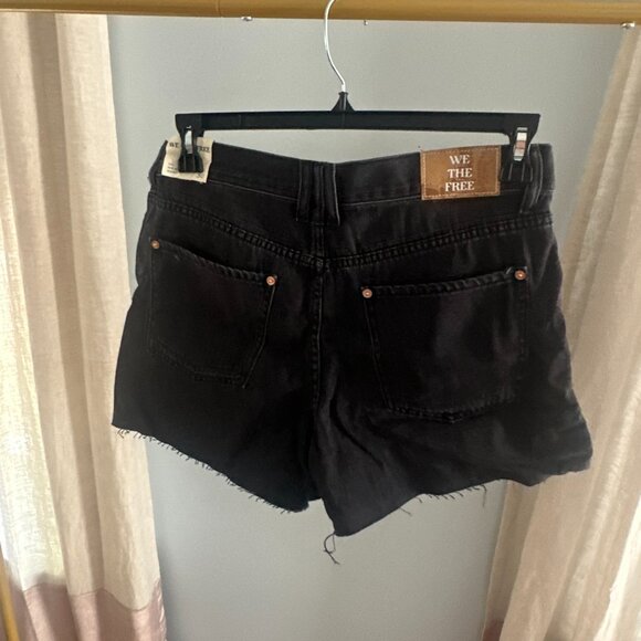 NWT We The Free Black Room Rocker High Rise Cut Off Denim Shorts Size 30 - Picture 3 of 6